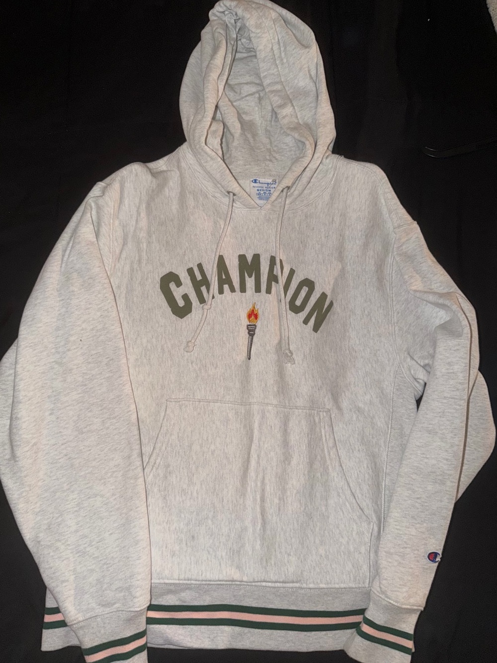 Champion Light Gray Pullover Hoodie with Torch Graphic